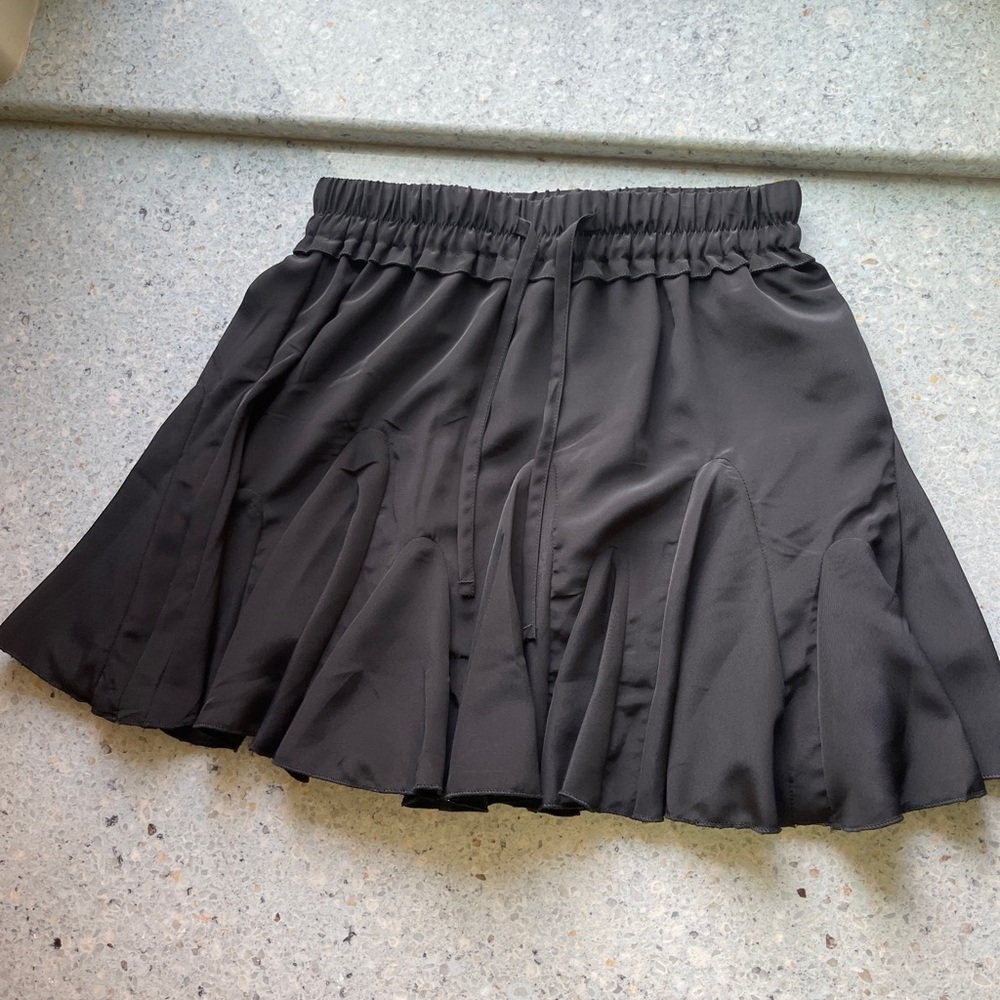 Elegant Black Women's Skirt